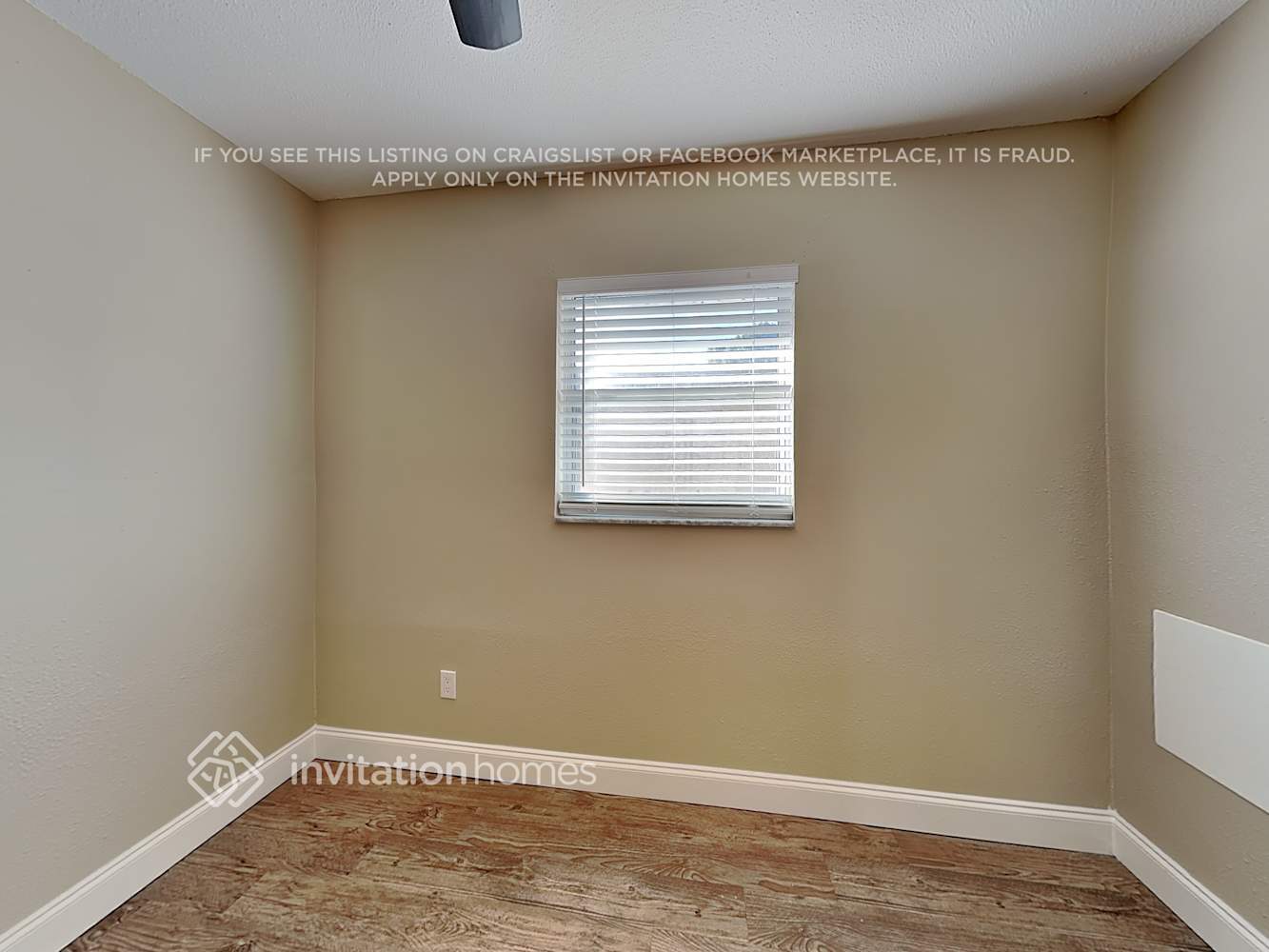 Building Photo - 1557 Nottingham Dr