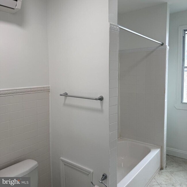 Building Photo - 753 S 22nd St