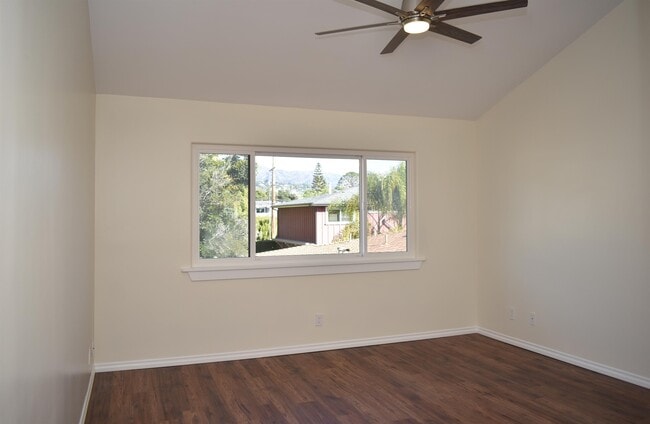 Building Photo - 407 W Pedregosa St