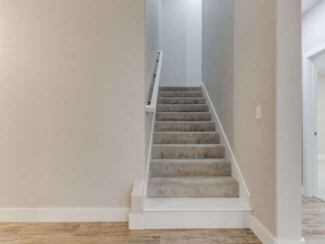 Building Photo - 1463 Hickory Trl