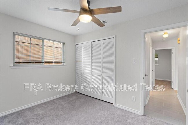 Building Photo - 2532 Chaparral Trail