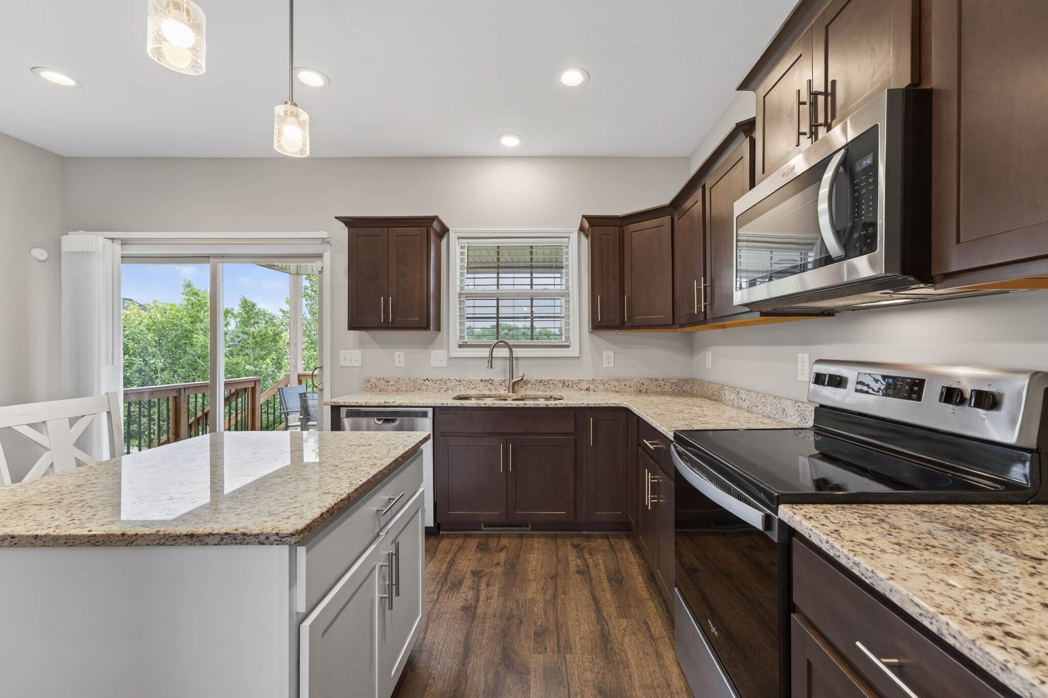 Building Photo - 792 Crestone Ln