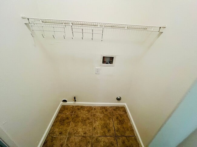 Building Photo - Charming Single-Story 3-Bedroom Home with Bonus Room