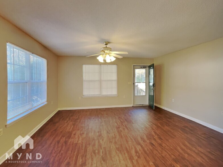 Building Photo - 202 Jubilee Dr