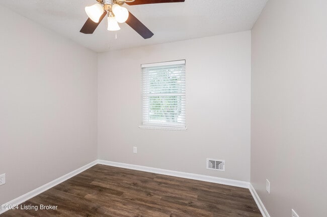 Building Photo - 5911 Carmelwood Cir