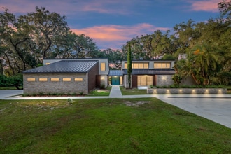 Building Photo - 8501 SW 103rd Ave