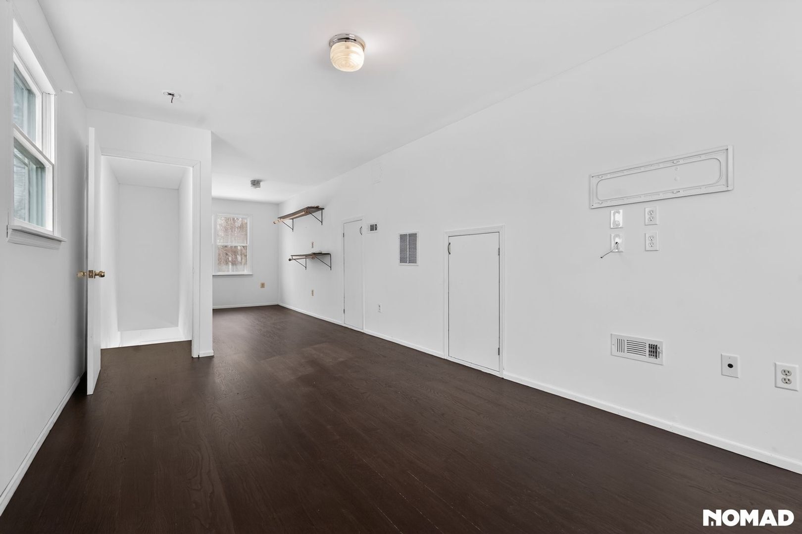 Building Photo - 102 Oak Glen Rd