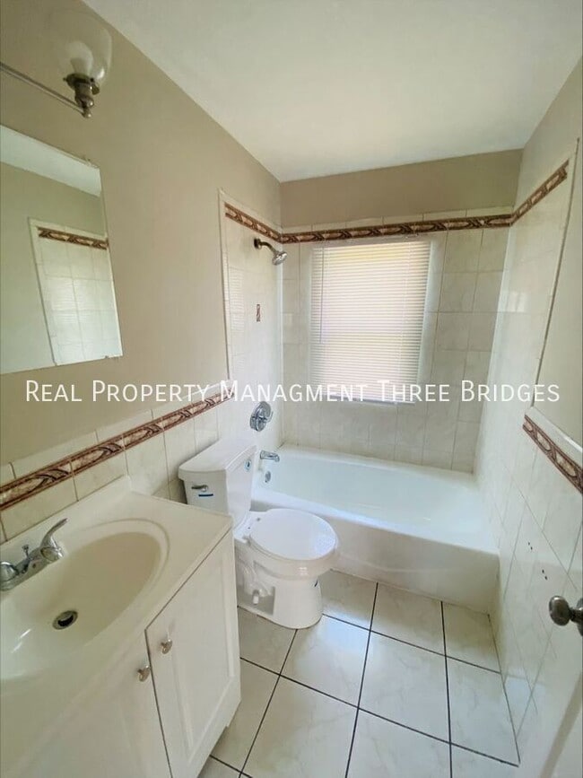 Building Photo - 6156 Wulff Dr
