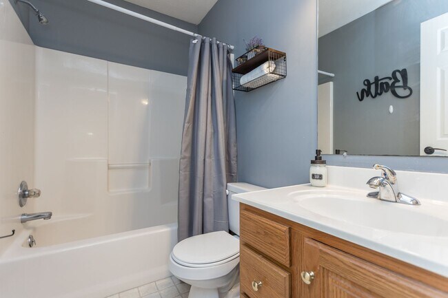 Building Photo - 3 Bedroom Home in Massanutten!!!