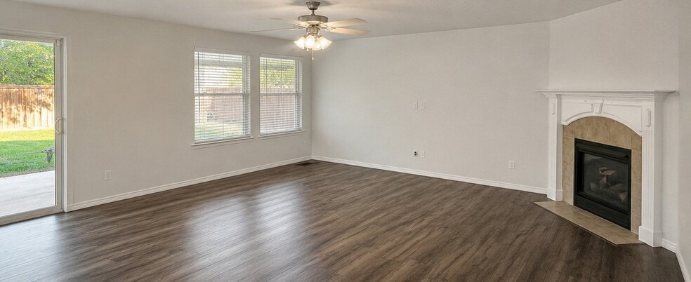 Building Photo - 4475 N Supai Ave