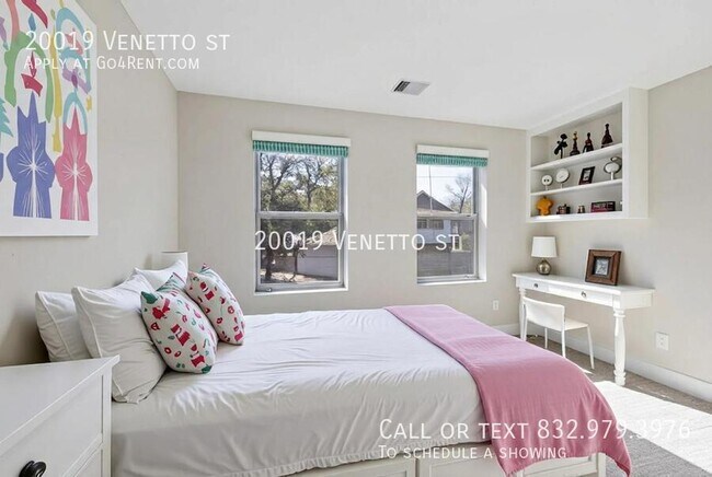 Building Photo - 20019 Venetto St