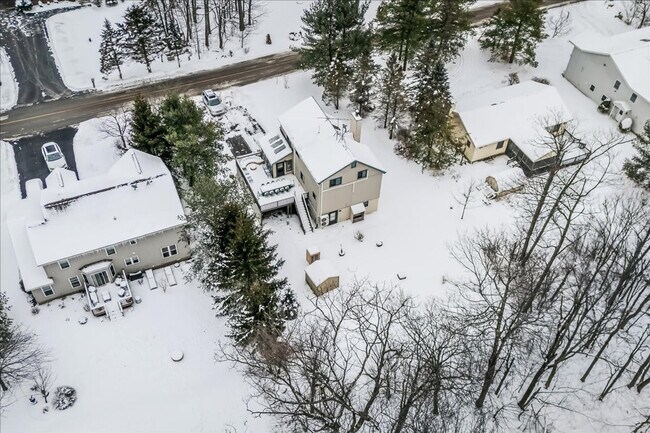 Building Photo - 157 Seminole Trail