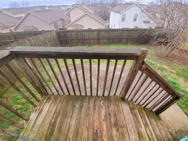 Building Photo - 213 Black Water Ln