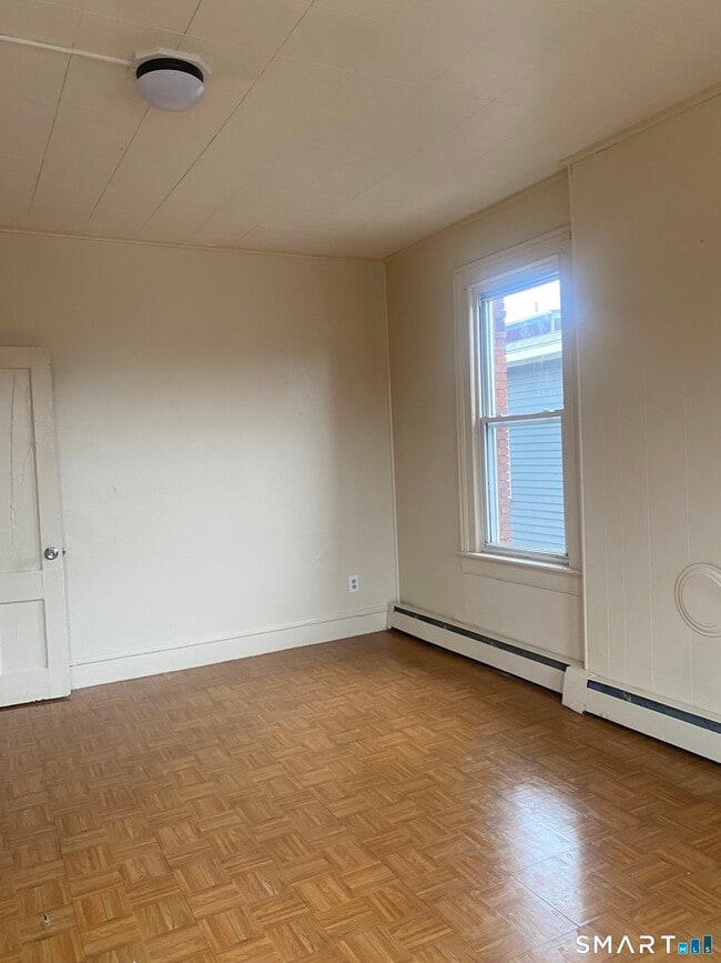Building Photo - 51 Grand St