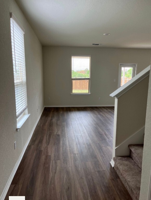 Building Photo - 209 Prairie Falcon Wy