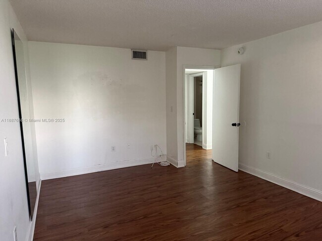 Building Photo - 8305 SW 152nd Ave