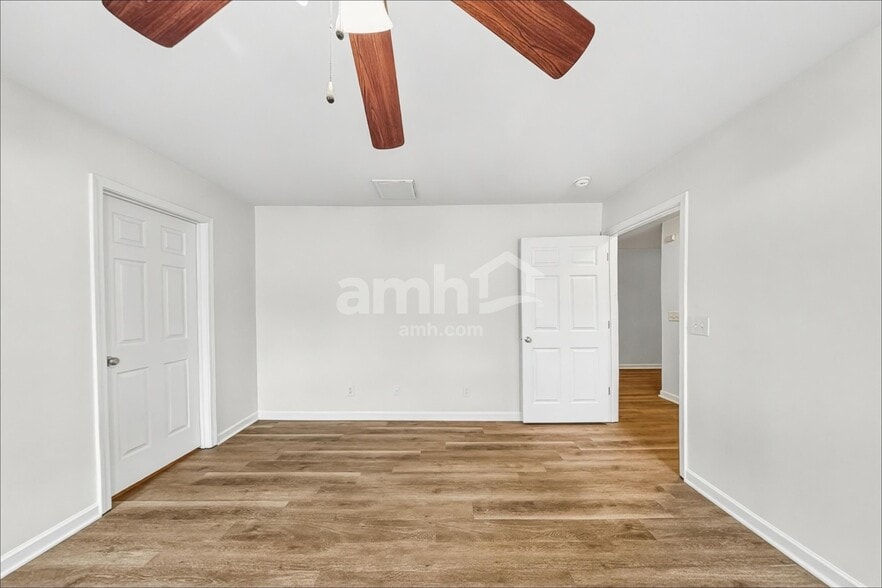 Building Photo - 1149 Langston Dr