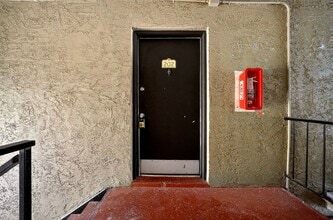 Building Photo - Serravella - 285-202