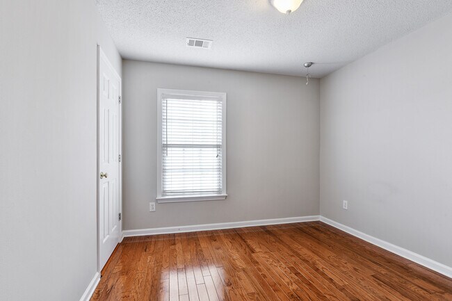 Building Photo - 2655 Traywick Chase