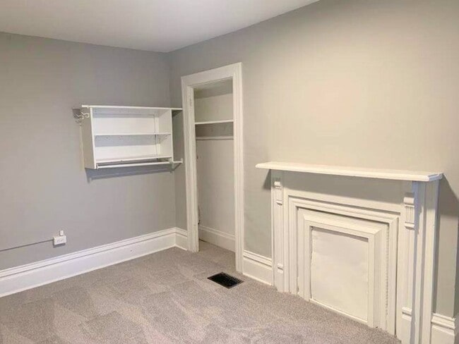 Building Photo - Amazing Fully Renovated 5 Bedroom (or 6)/ Two Bathroom House with Central Air and Back Yard - Clo...