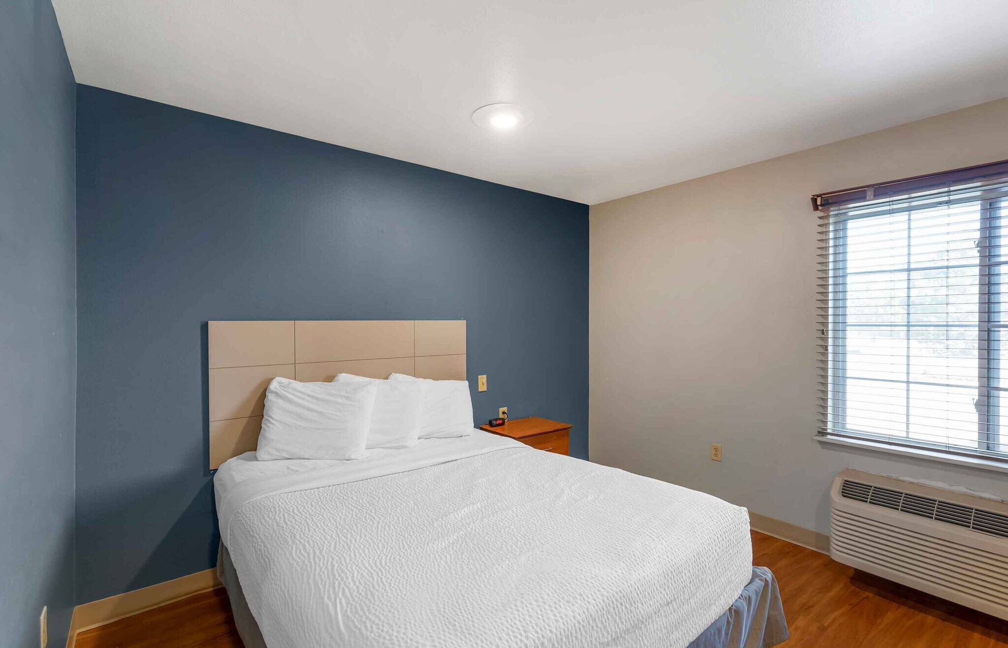 Building Photo - Furnished Studio-Denver - Aurora