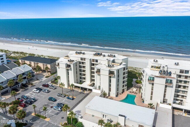 Building Photo - 2100 Ocean Dr S