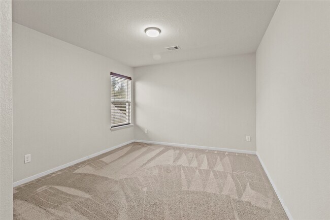 Building Photo - 3202 Dogwood Knoll Trail