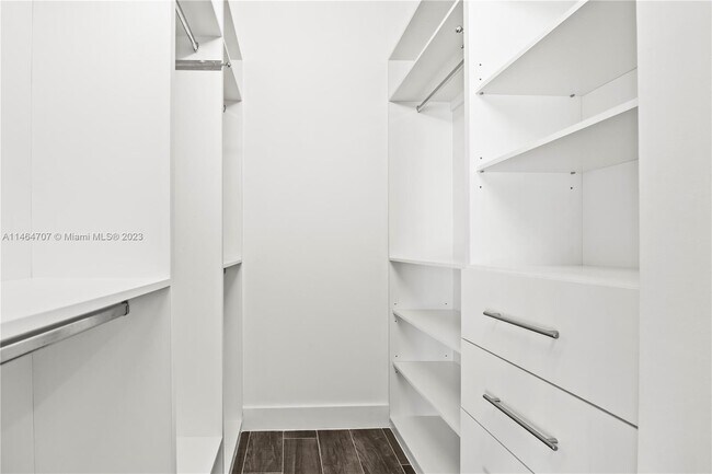 Building Photo - 20936 NE 37th Ave