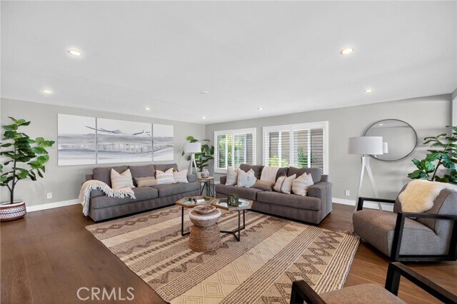 Building Photo - 865 Quivera St