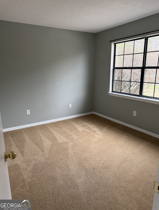 Building Photo - 203 Millers Trace Dr