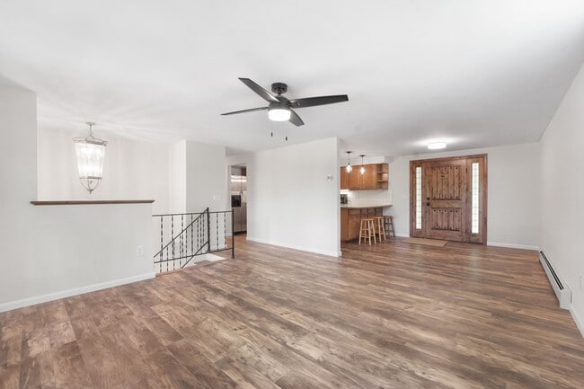 Building Photo - 40 Grand St