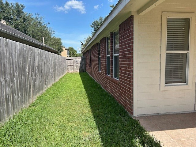 Building Photo - 6172 Galloway Ln