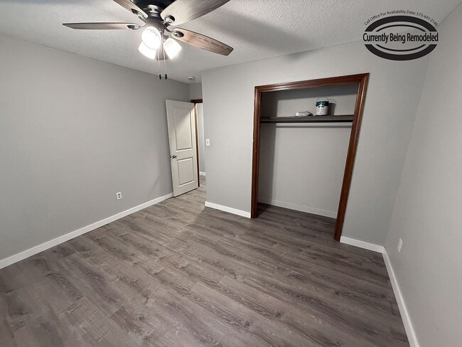 Building Photo - 1712 Garden Dr