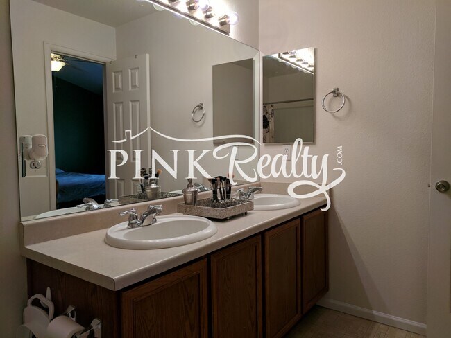 Building Photo - 2917 Tumblewood Grove