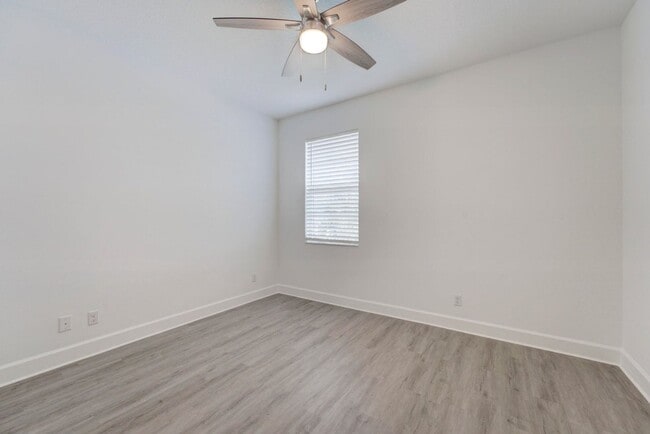 Building Photo - 9075 Kingsmoor Wy