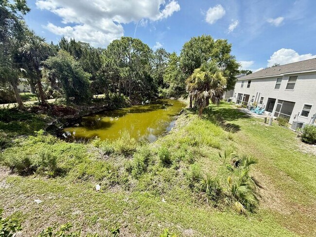 Building Photo - 13706 Forest Lake Dr