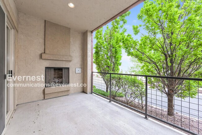 Building Photo - 305 Inverness Way S