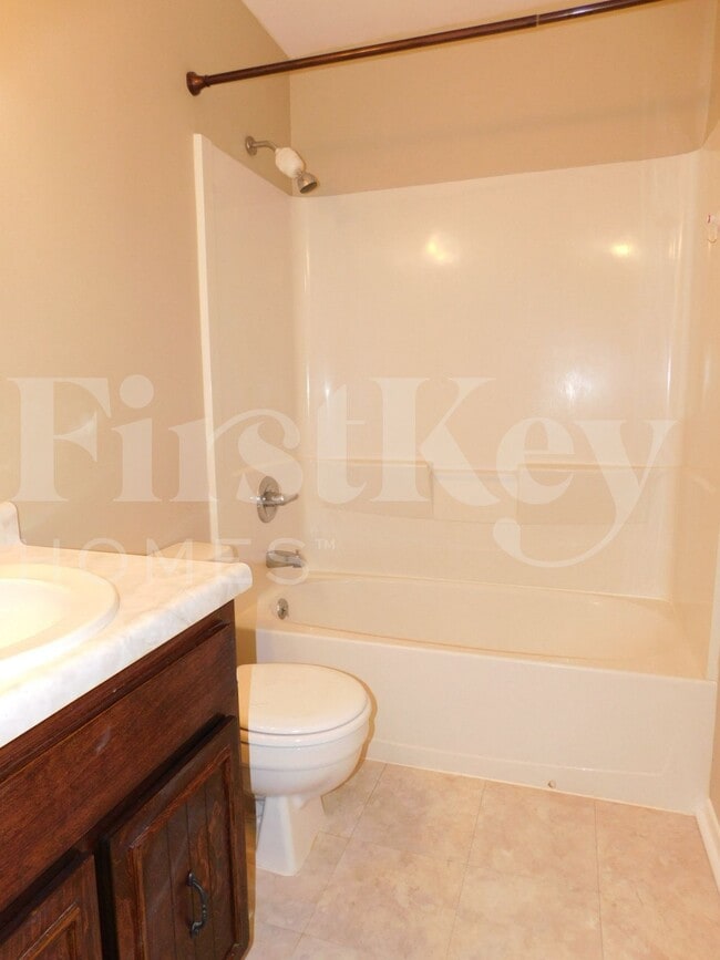 Building Photo - 3037 Leeridge Dr