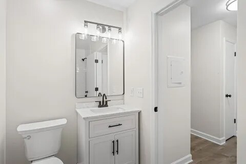 Building Photo - 538 Cedar Dr