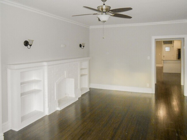 Building Photo - 5156 N Leavitt St