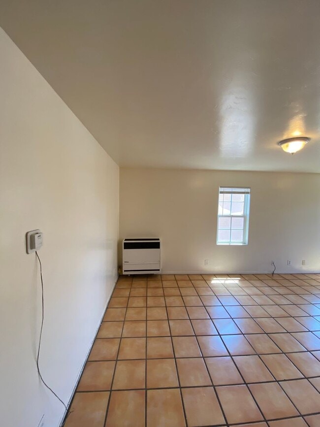 Building Photo - 6636 Del Playa Dr