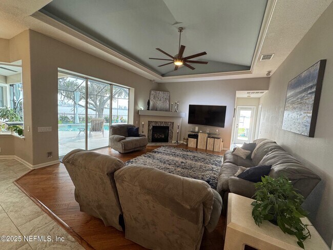 Building Photo - 4911 Toproyal Ln