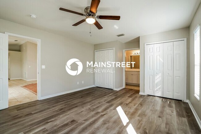 Building Photo - 3 Bedroom Pet-Friendly Home in Cape Coral, FL with Main Street Renewal