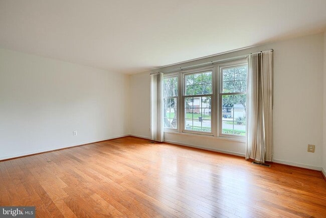 Building Photo - 1505 Westminster Ct