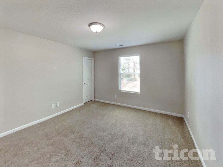 Building Photo - 232 Rustling Way