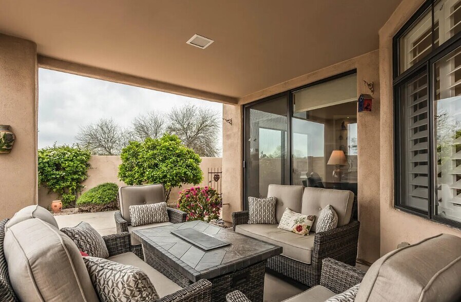 Building Photo - 8331 E Cactus Wren Rd