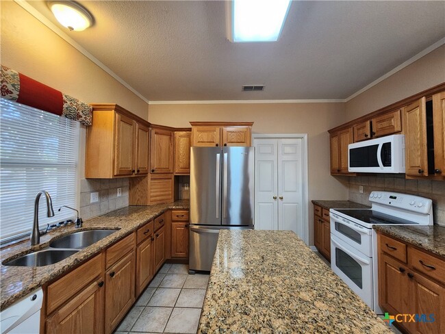 Building Photo - 1771 Oak Glen
