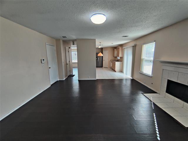 Building Photo - 1405 Anglican Dr