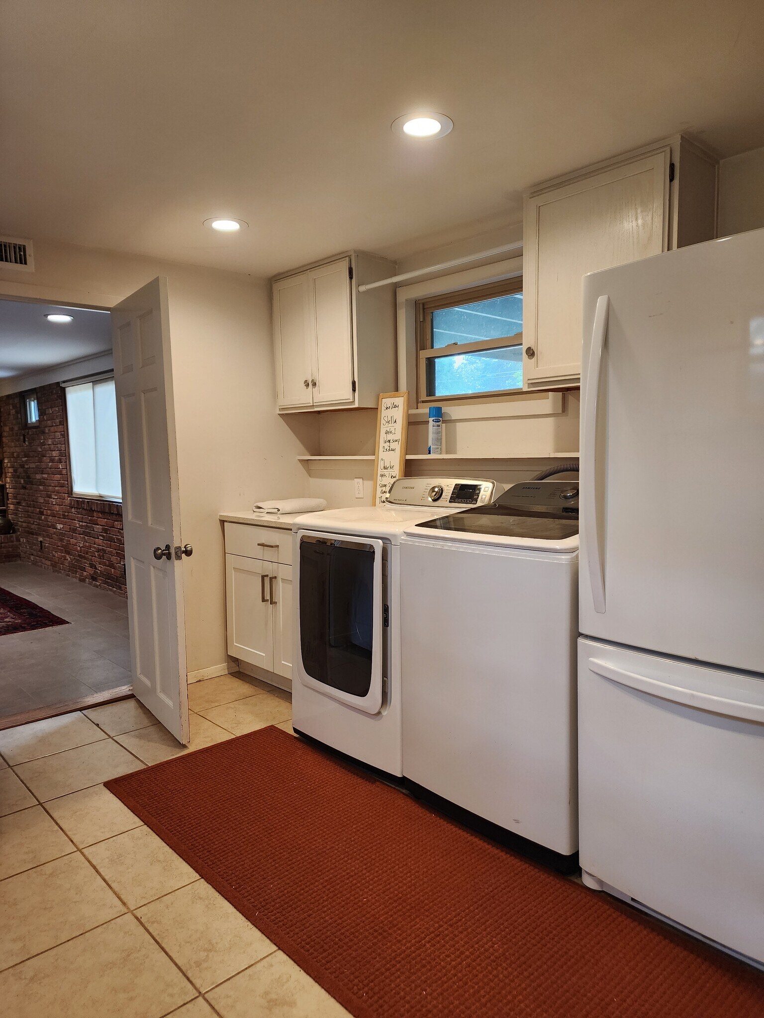 utility rm,Washer Dryer, fridge - 506 Shamrock Dr