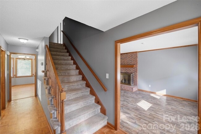Building Photo - 319 Deep Forest Ct